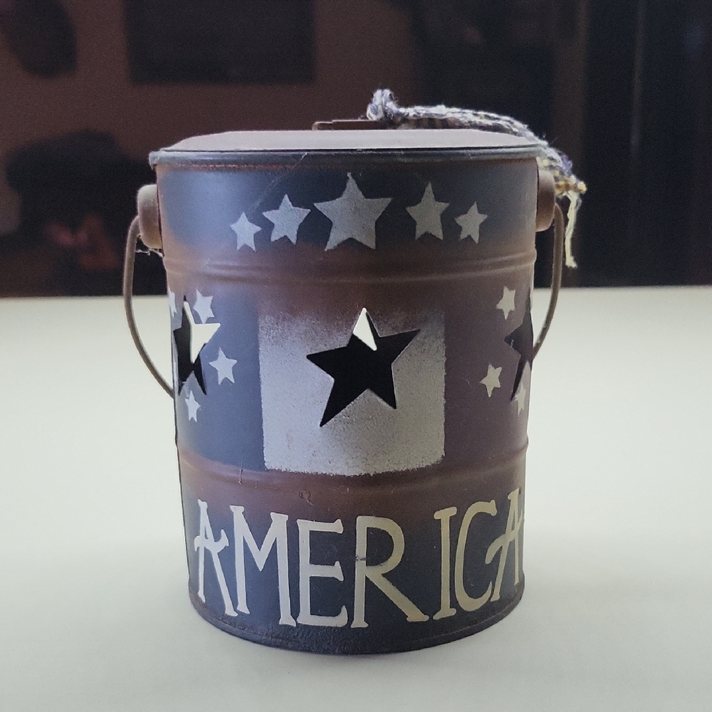 Patriotic Metal Star Lantern